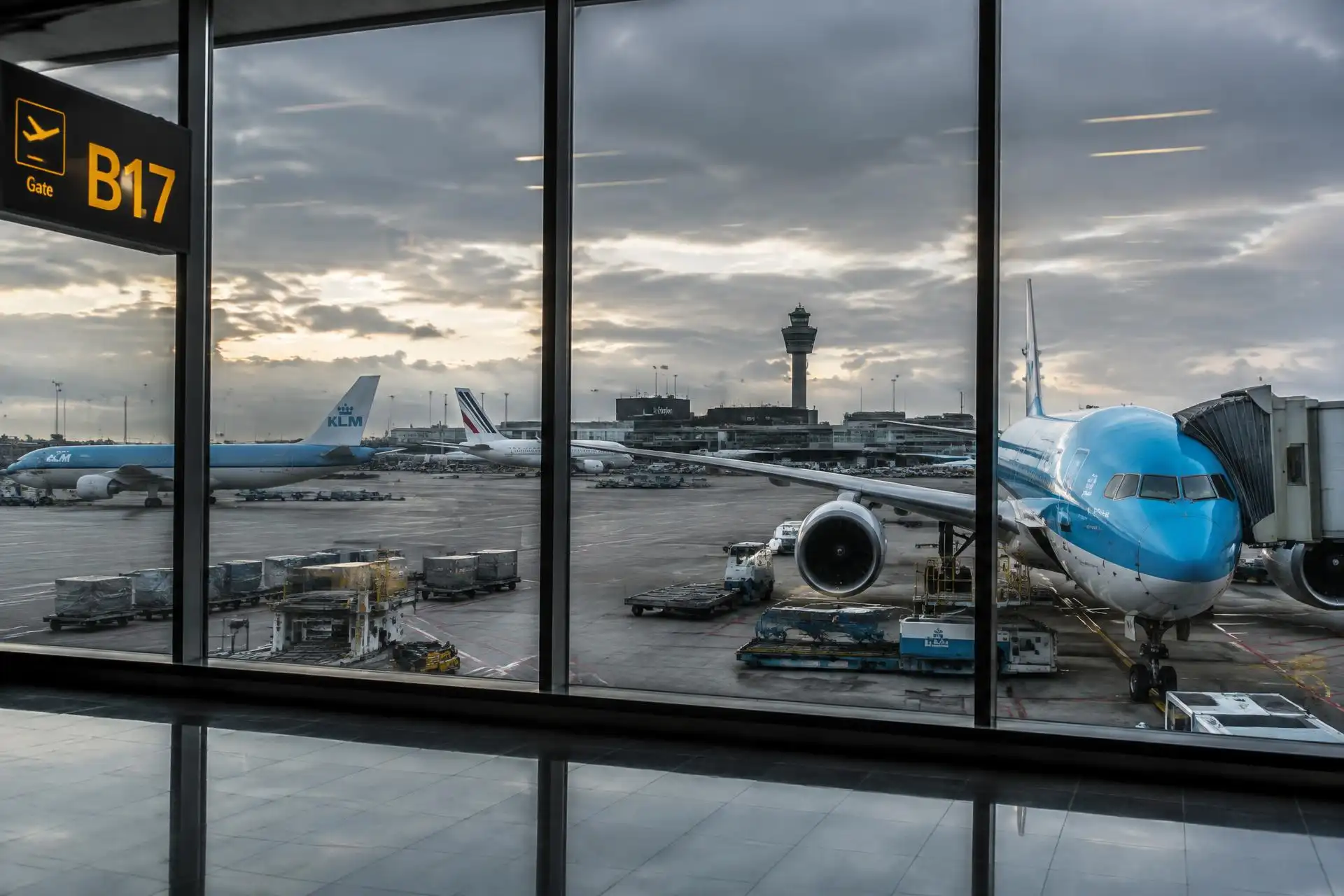 Taxi Den Haag naar Schiphol Airport